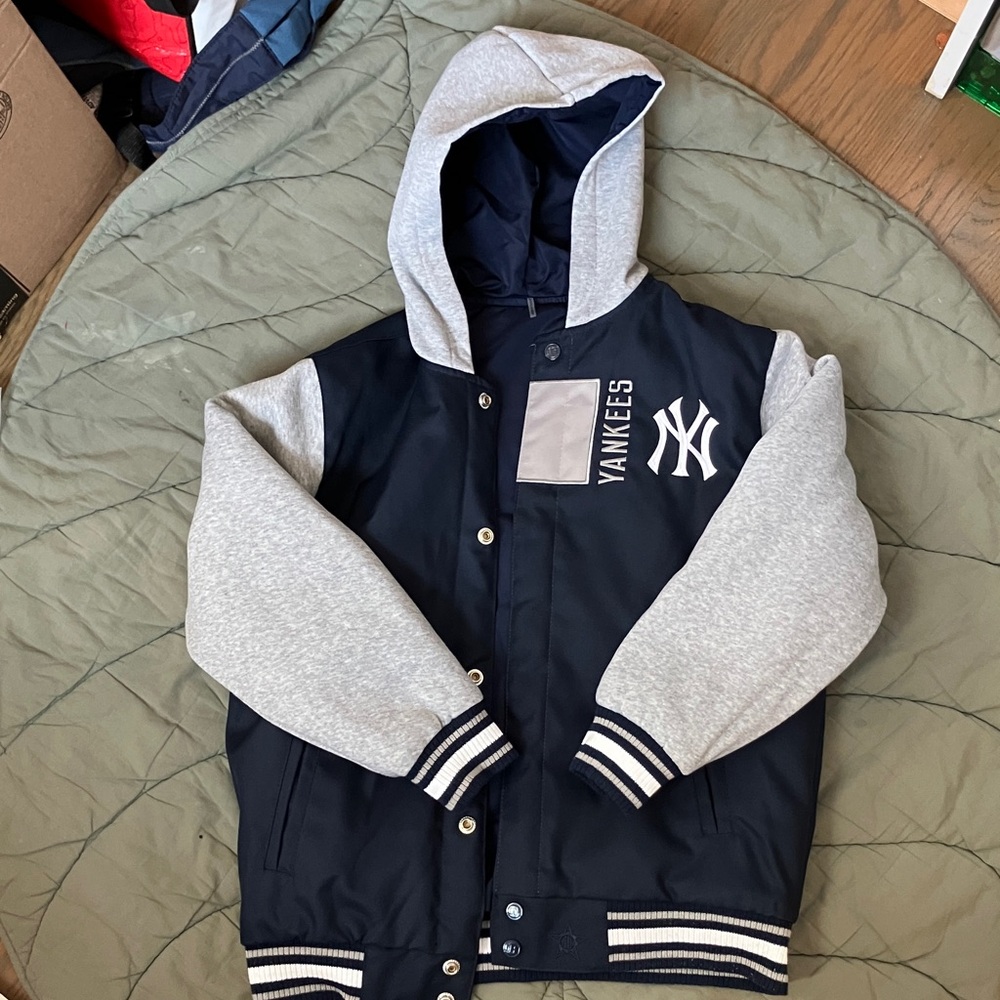 NY Yankees Youth Reversible Hoodie/ Button Up Jacket